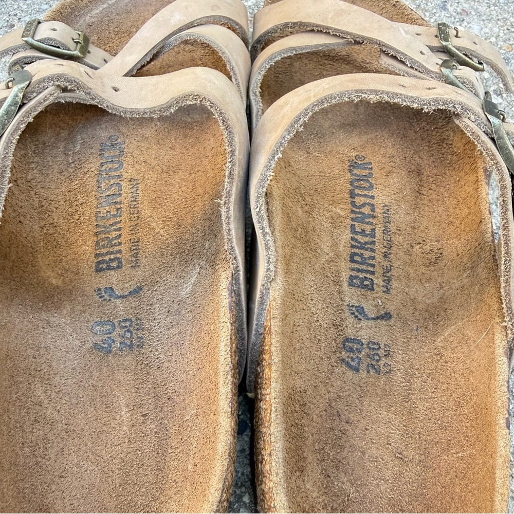 Birkenstock Women's Tan Triple-Strap Sandal with Buckles Size 9 (40) - Picture 14 of 14